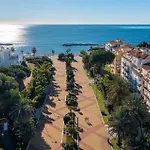 Andalucia Del Mar 3 008 아파트
