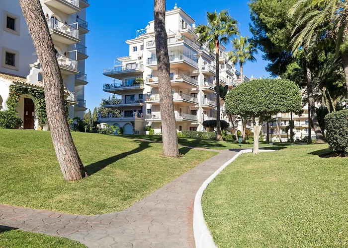 Апартаменты Andalucia Del Mar 3 008 *